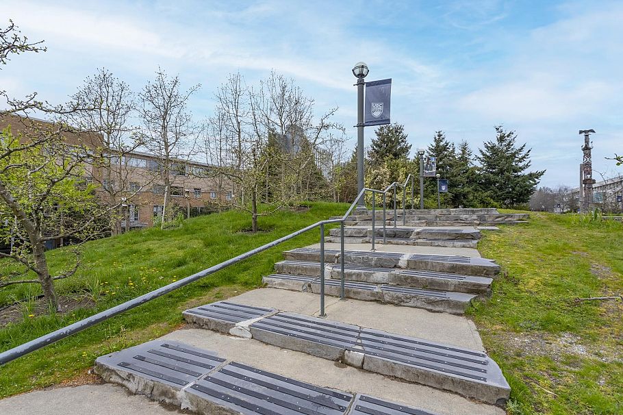 6238 Logan Lane Vancouver, BC - 40