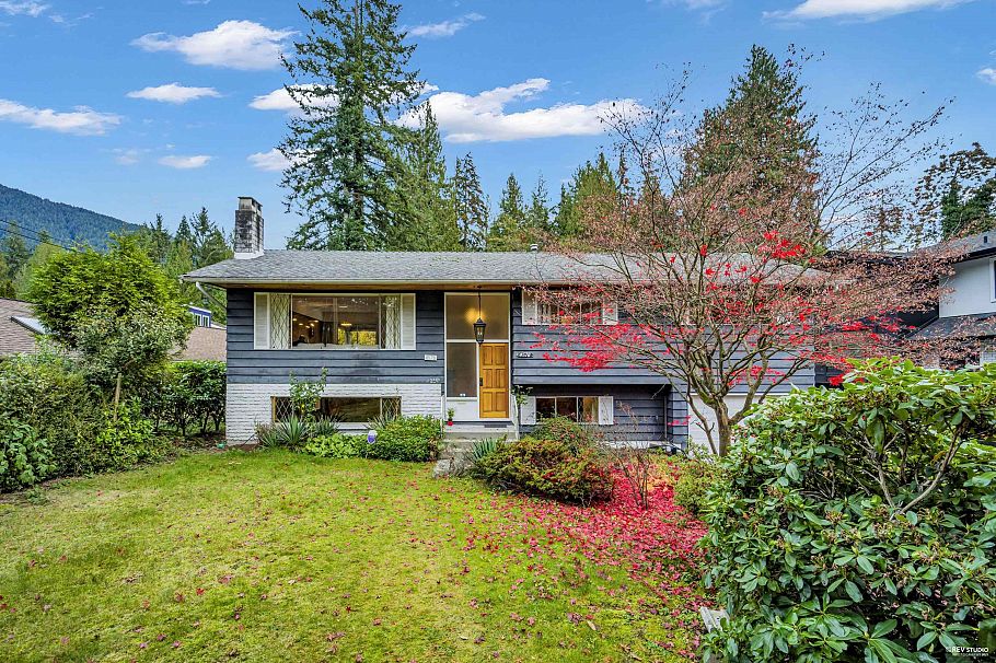 4578 Capilano Road North Vancouver, BC - 19