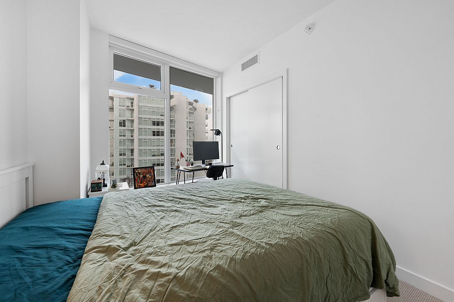 1210 2220 Kingsway Vancouver, BC - 28