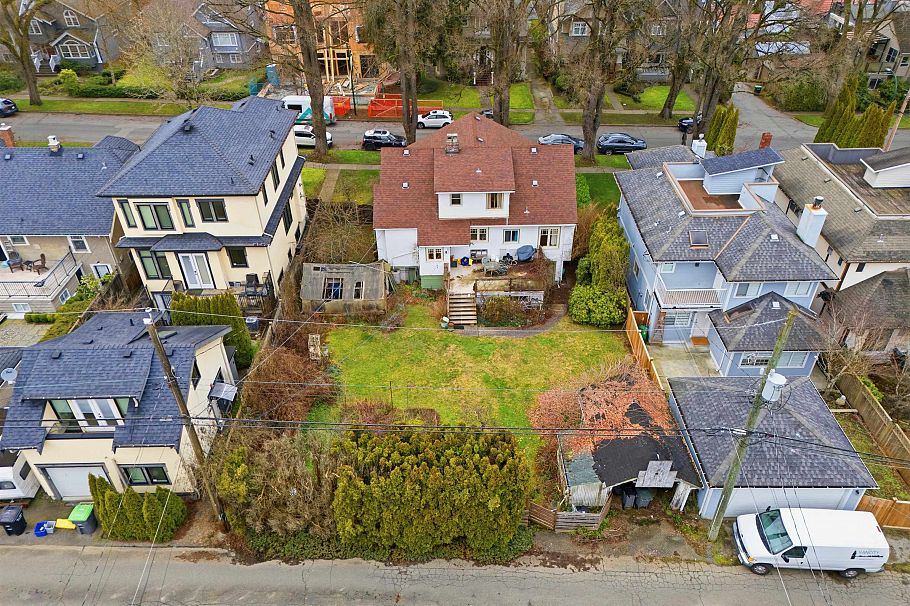 3346 W 21st Avenue Vancouver, BC - 12