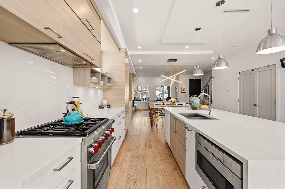 1136 E 16th Avenue Vancouver, BC - 8