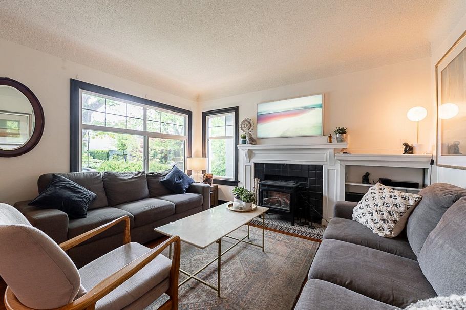 341 W 22nd Avenue Vancouver, BC - 5