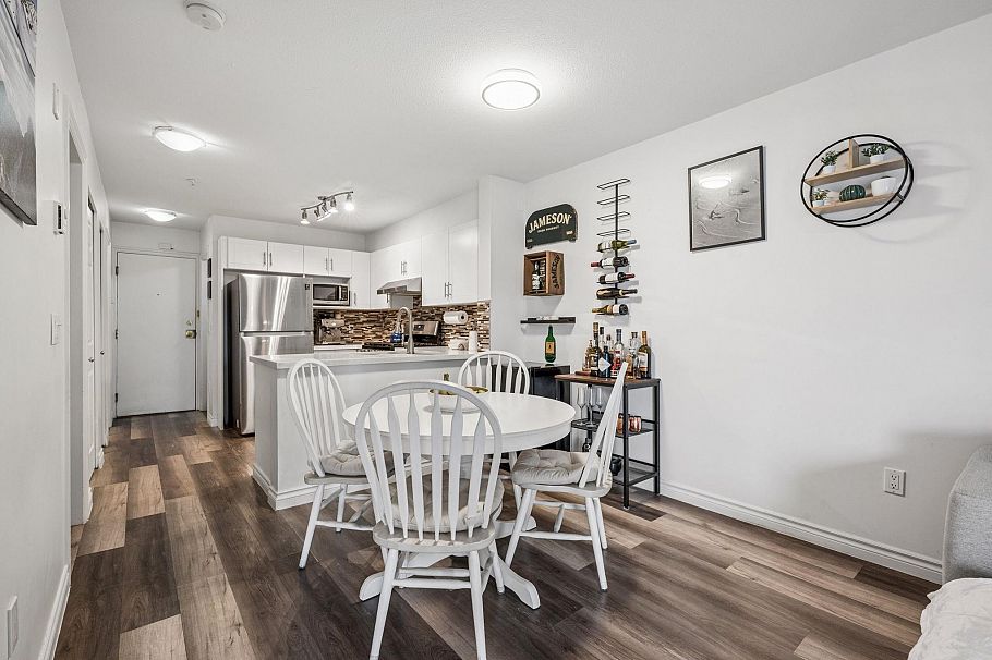 308 688 E 16th Avenue Vancouver, BC - 5