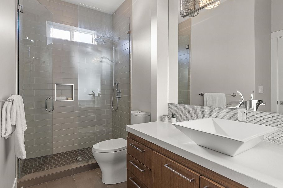 2782 W 37th Avenue Vancouver, BC - 24