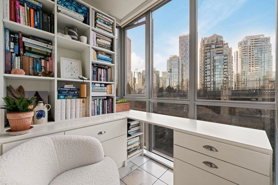 601 1005 Beach Avenue Vancouver, BC - 12