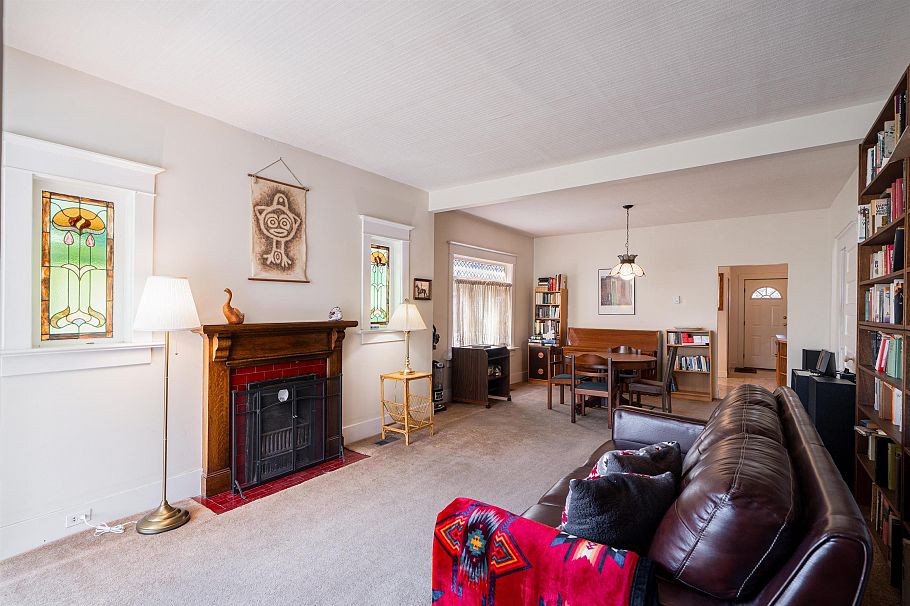 2129 W 47th Avenue Vancouver, BC - 9