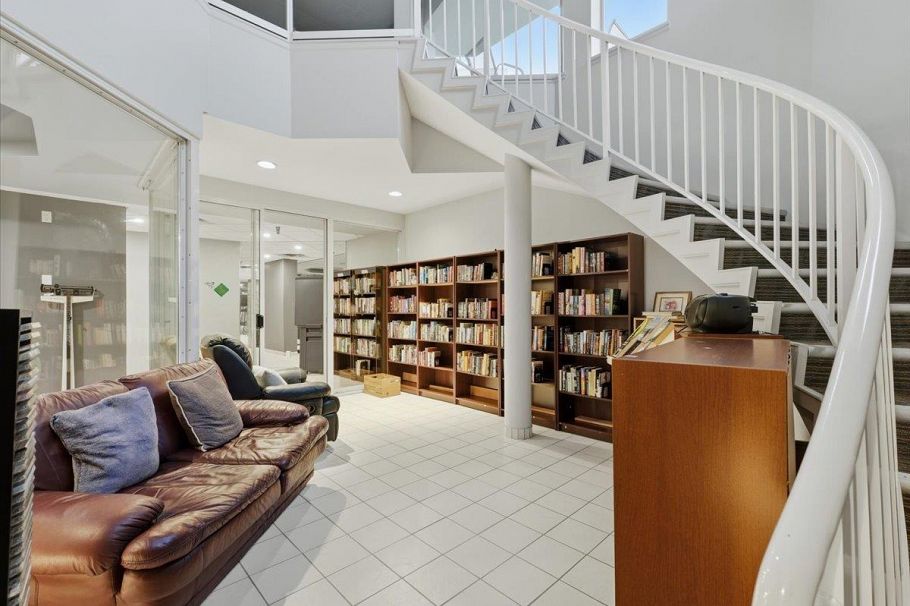 209 168 Chadwick Court North Vancouver, BC - 32