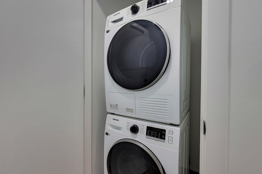 564 422 E 3rd Street North Vancouver, BC - 13