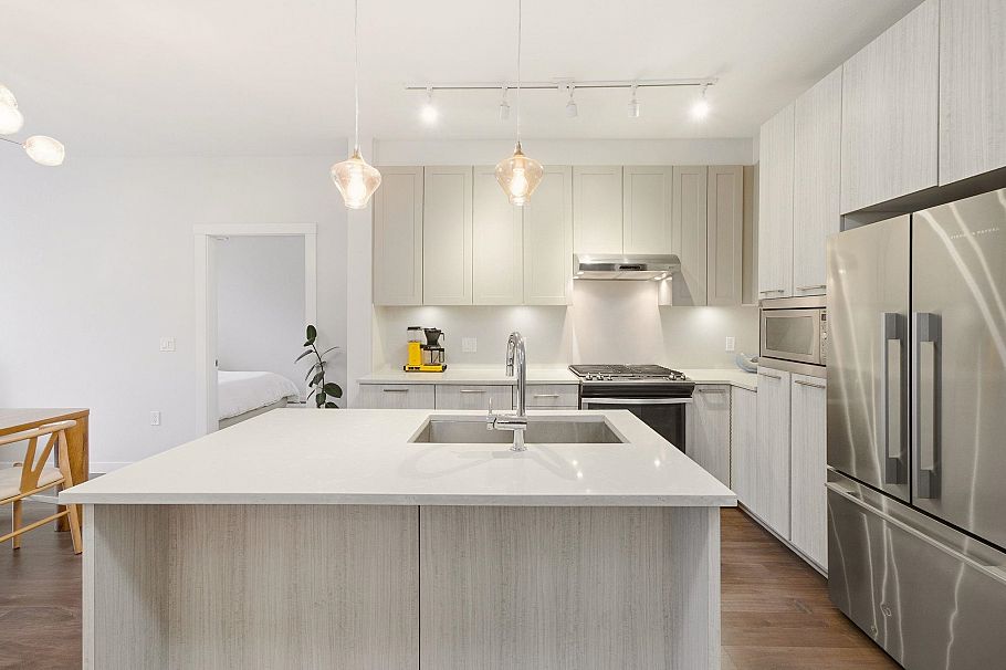 304 123 W 1st Street North Vancouver, BC - 21