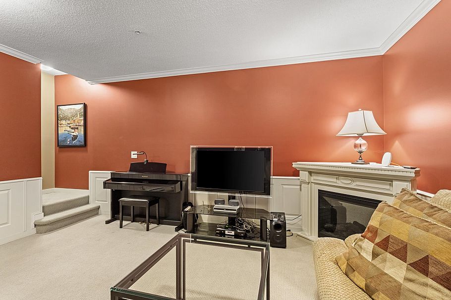 6238 Logan Lane Vancouver, BC - 20