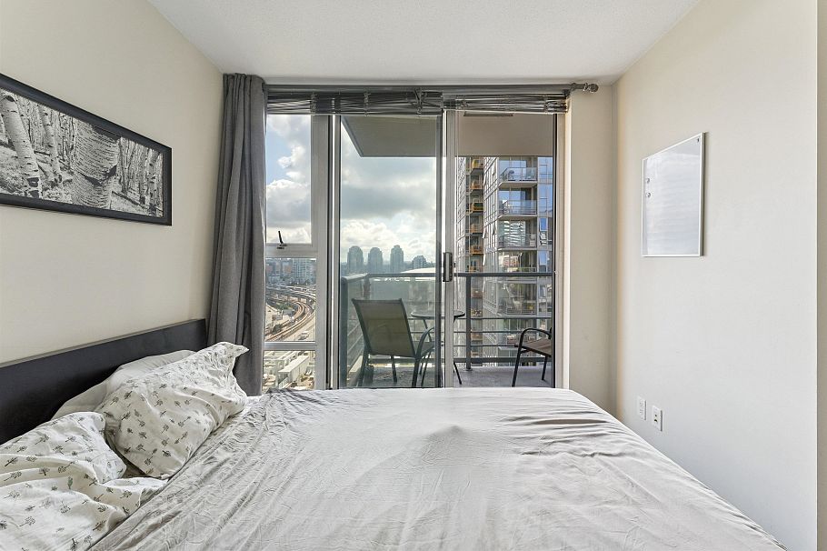 1001 602 Citadel Parade Vancouver, BC - 12