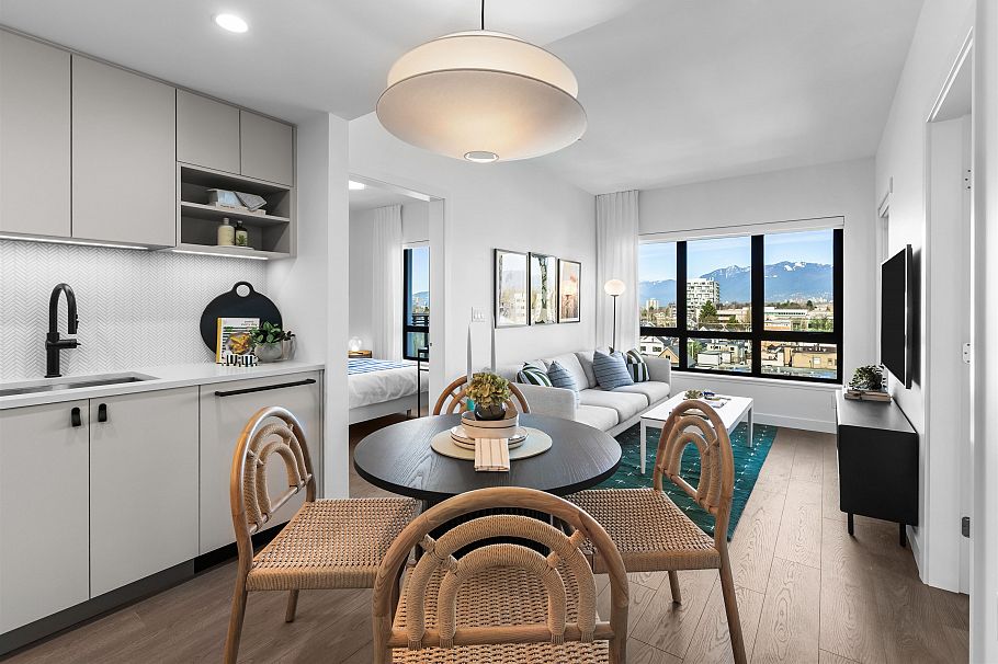 205 1680 E 12th Avenue Vancouver, BC - 4