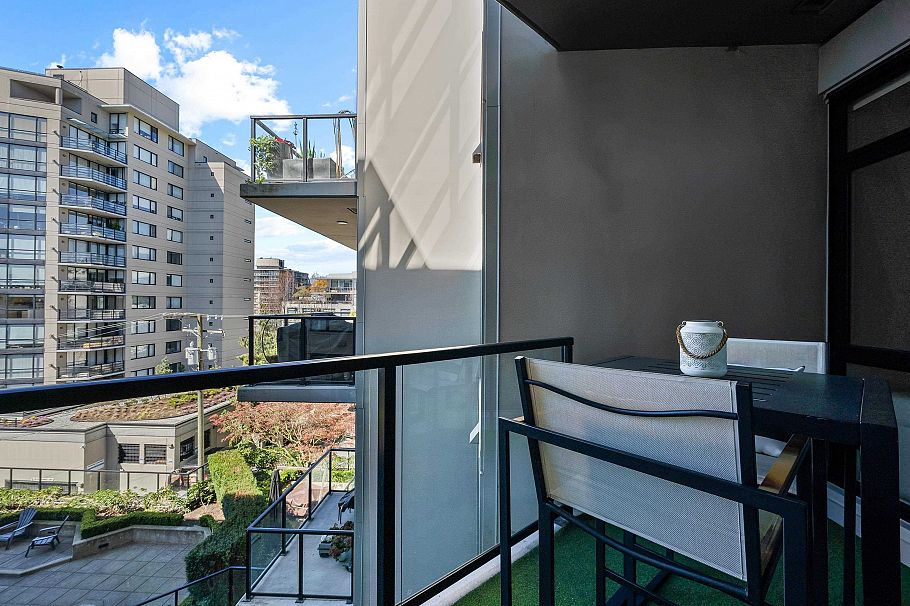 305 105 W 2nd Street North Vancouver, BC - 17