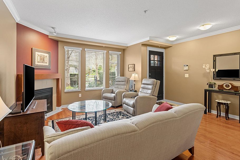 6238 Logan Lane Vancouver, BC - 2