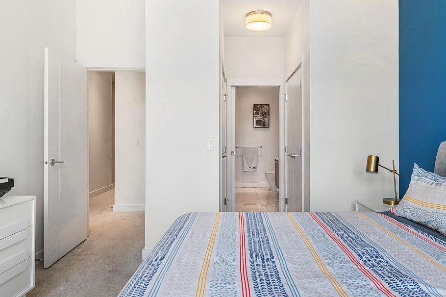 2765 Mountain Highway North Vancouver, BC - 22