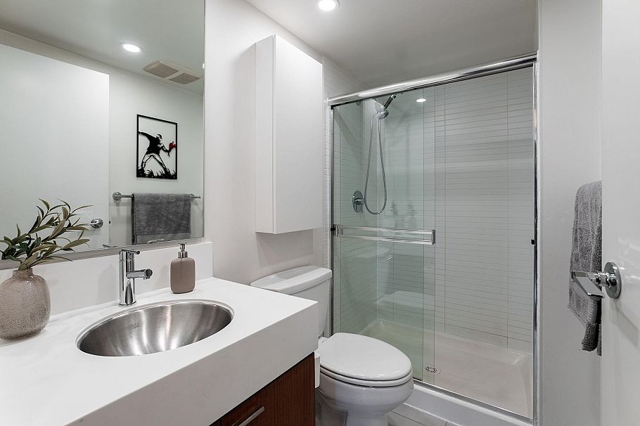 312 328 E 11th Avenue Vancouver, BC - 27