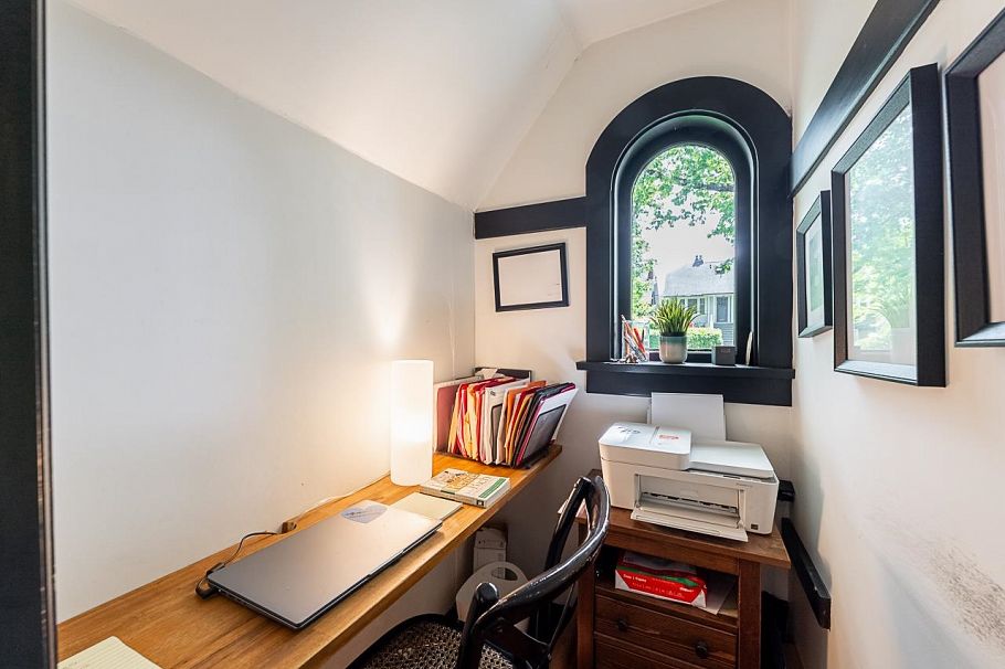 341 W 22nd Avenue Vancouver, BC - 9