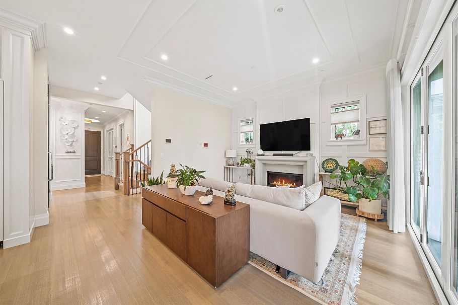 3828 W 35th Avenue Vancouver, BC - 10