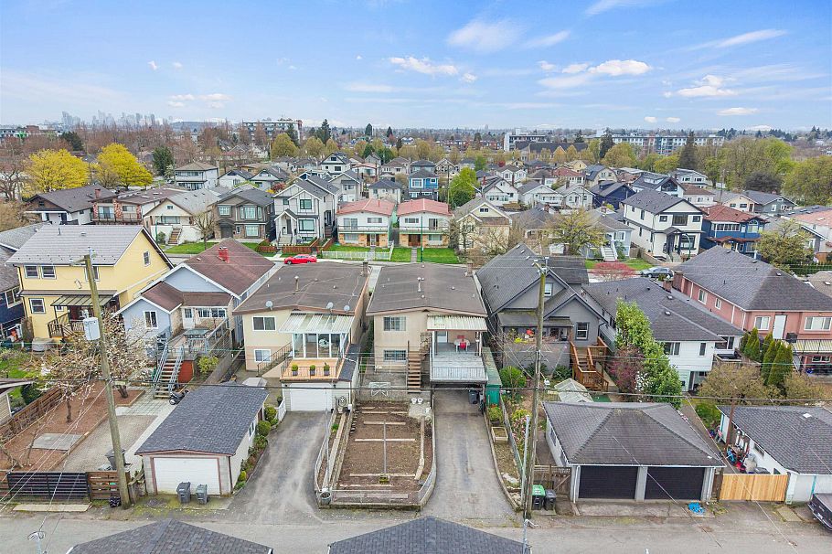 2663 Dundas Street Vancouver, BC - 28