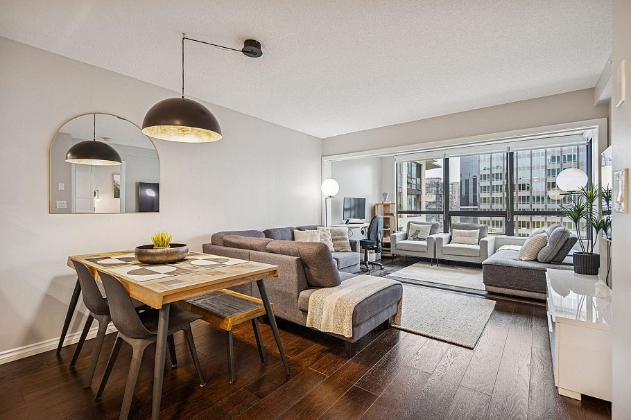 2205 938 Smithe Street Vancouver, BC - 1