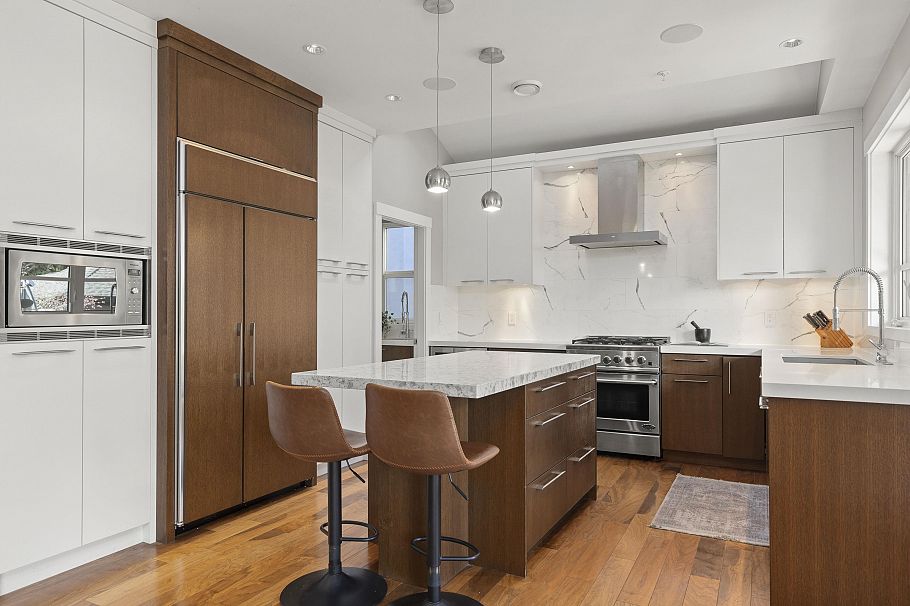 2782 W 37th Avenue Vancouver, BC - 14