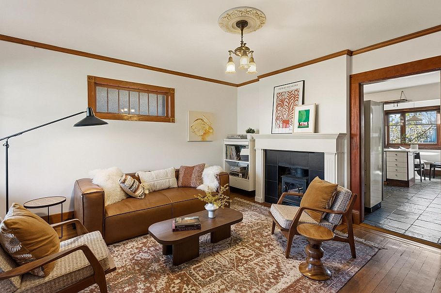 2282 E 7th Avenue Vancouver, BC - 5