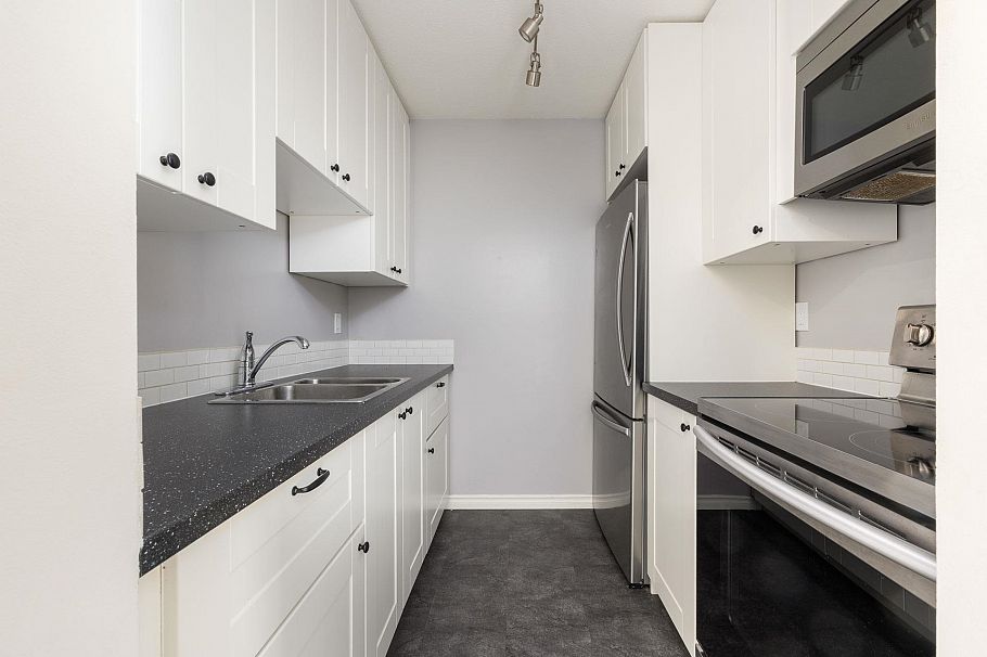 215 830 E 7th Avenue Vancouver, BC - 8