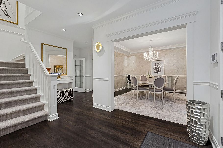 4081 Woodbury Avenue North Vancouver, BC - 5