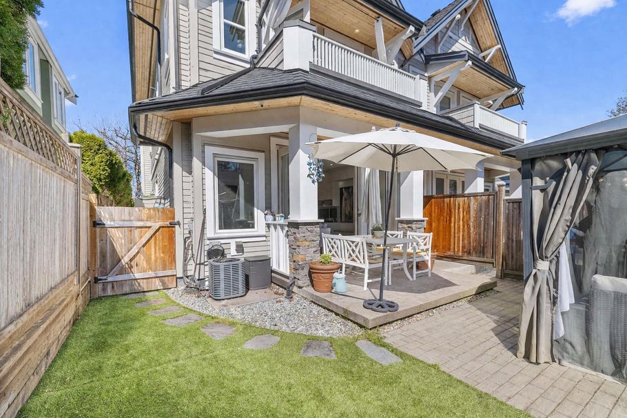 1136 E 16th Avenue Vancouver, BC - 31