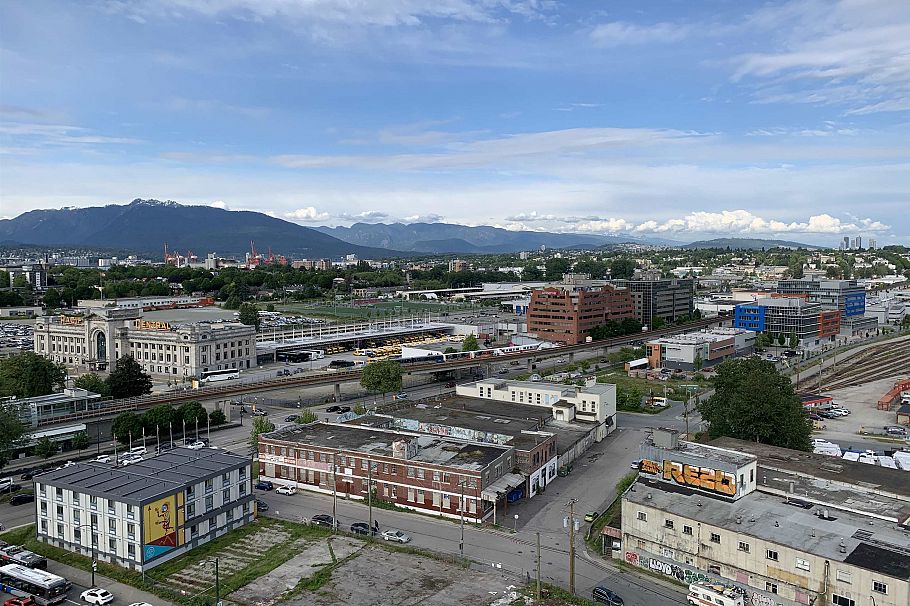 2015 1618 Quebec Street Vancouver, BC - 19