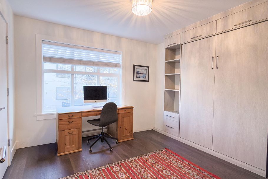 922 W 15th Avenue Vancouver, BC - 16