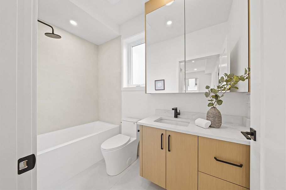 1 312 E 40th Avenue Vancouver, BC - 26