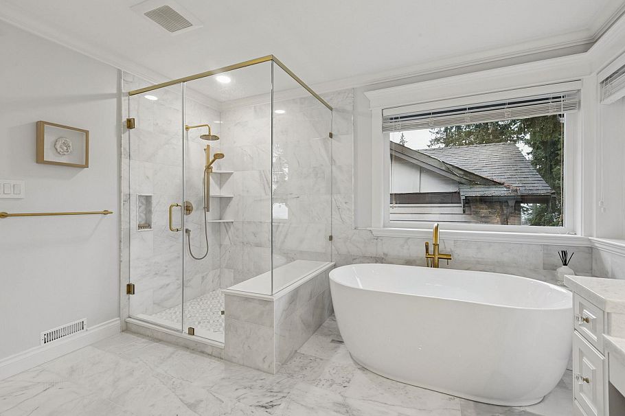 4081 Woodbury Avenue North Vancouver, BC - 26