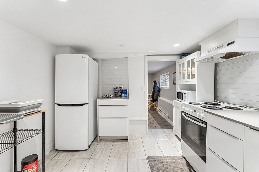 2486 Eton Street Vancouver, BC - 34