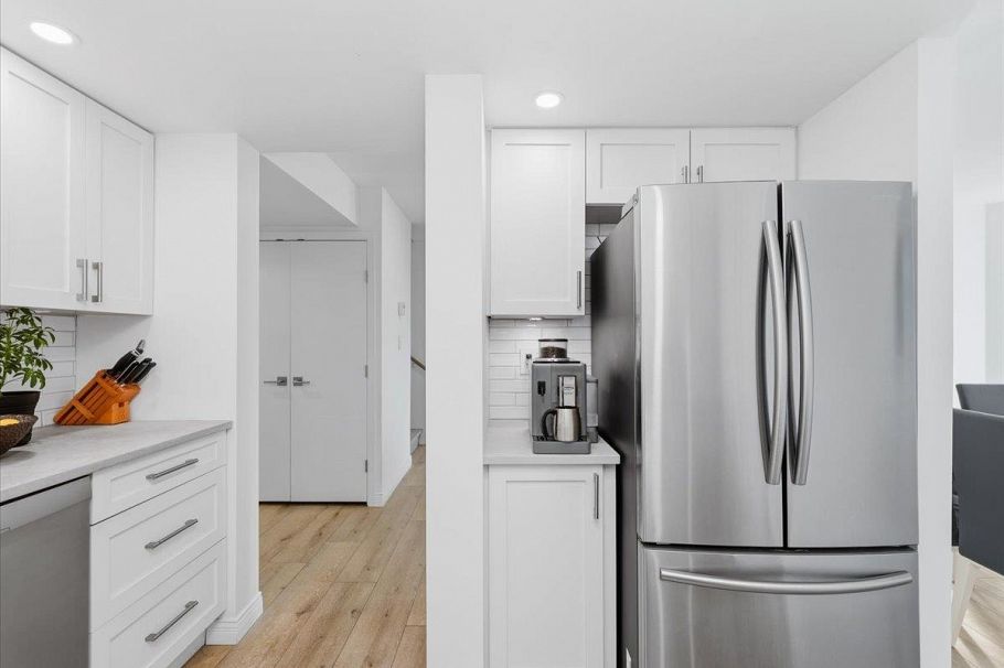 209 168 Chadwick Court North Vancouver, BC - 11