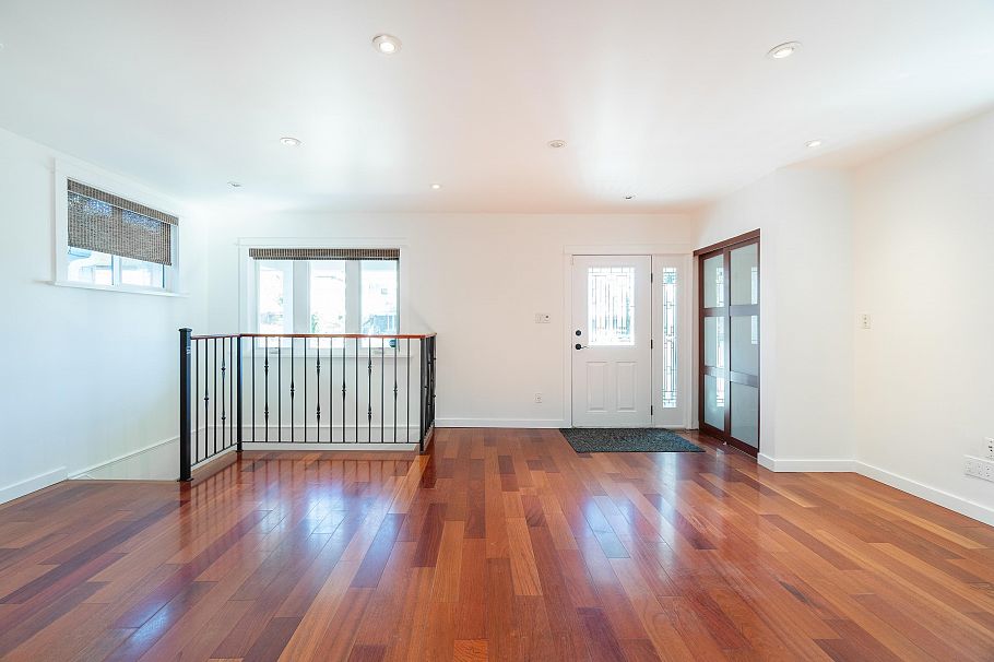 454 E 28th Avenue Vancouver, BC - 9