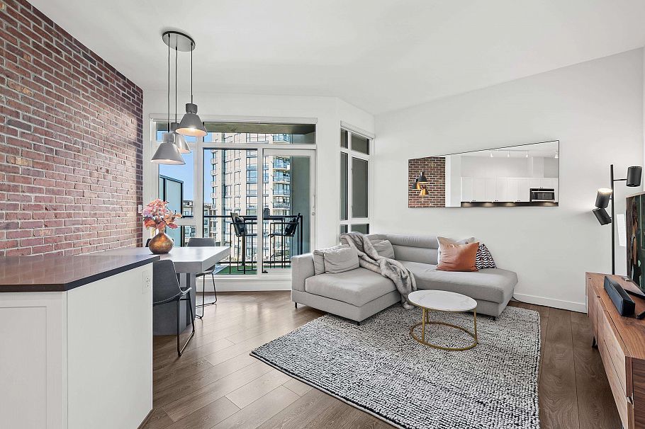 305 105 W 2nd Street North Vancouver, BC - 20