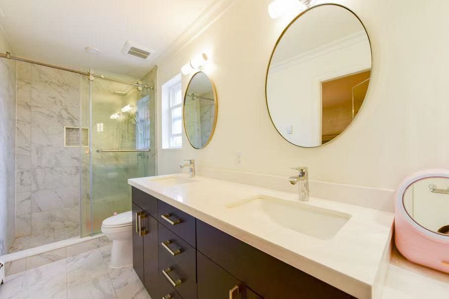 2683 W 41st Avenue Vancouver, BC - 8