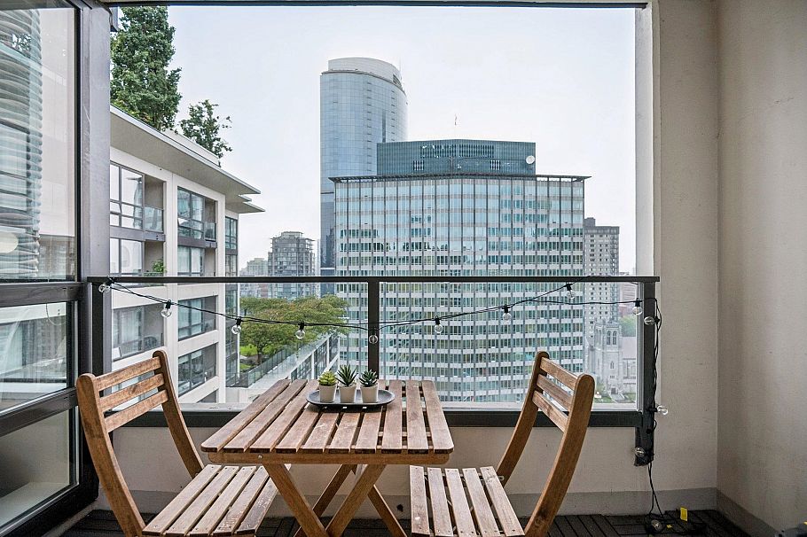 2205 938 Smithe Street Vancouver, BC - 18