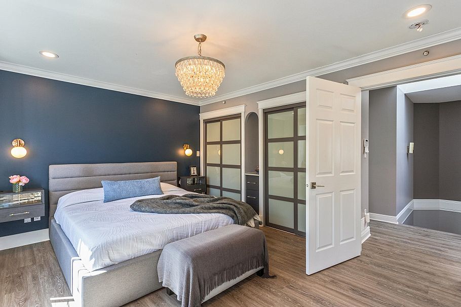 2855 W 16th Avenue Vancouver, BC - 12