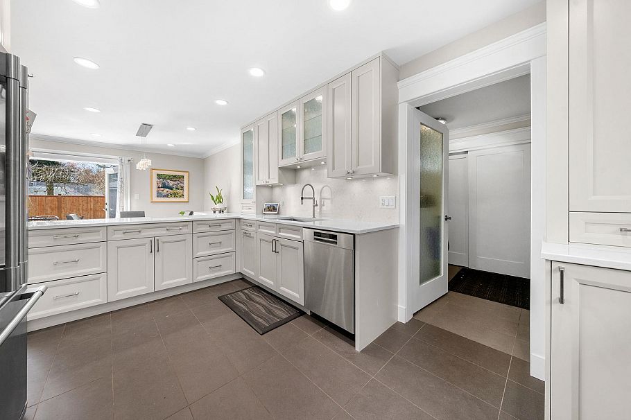 1615 Mcbride Street North Vancouver, BC - 20