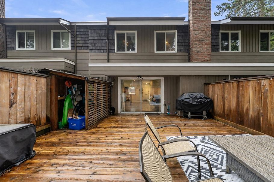 2315 Mountain Highway North Vancouver, BC - 1