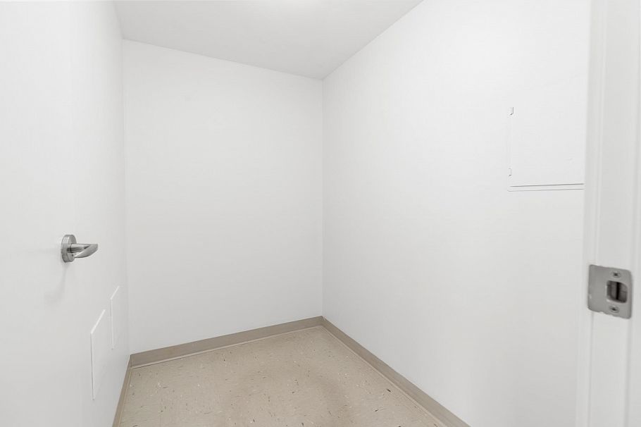 2210 233 Robson Street Vancouver, BC - 16