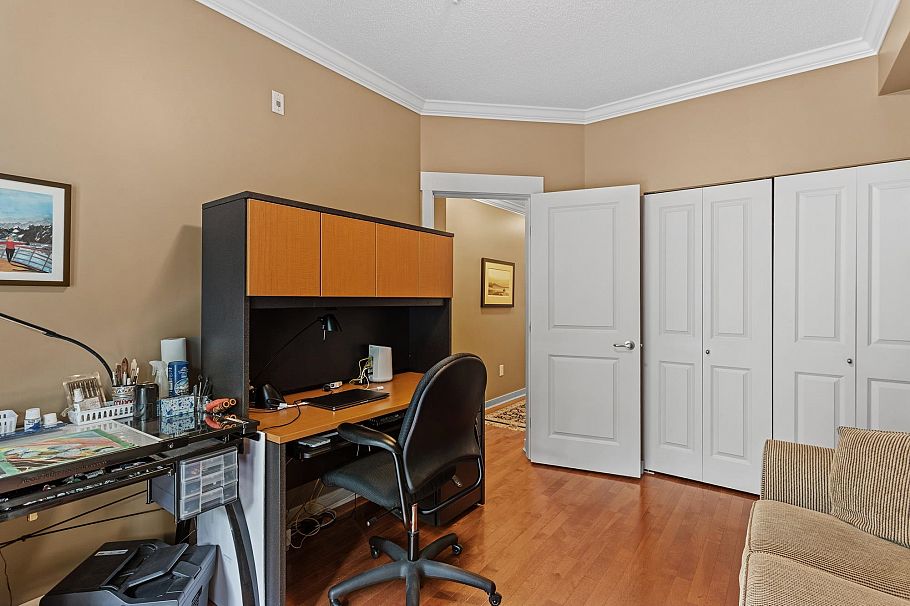 6238 Logan Lane Vancouver, BC - 17