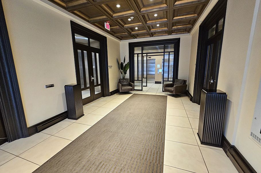 403 170 W 1st Street North Vancouver, BC - 15