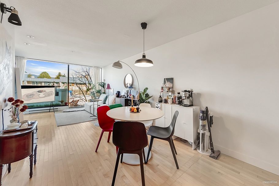 304 2525 Blenheim Street Vancouver, BC - 5