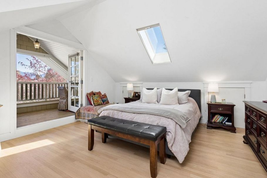 1956 W 14 Avenue Vancouver, BC - 20