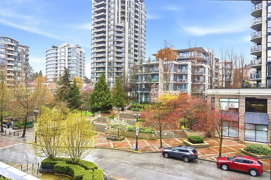 304 123 W 1st Street North Vancouver, BC - 18