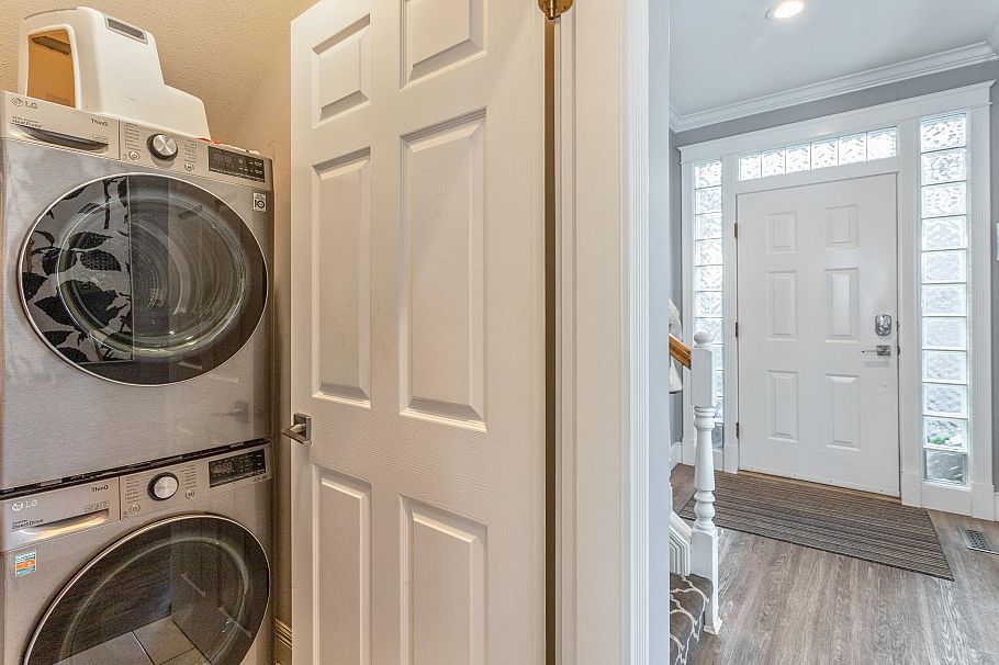 2855 W 16th Avenue Vancouver, BC - 19