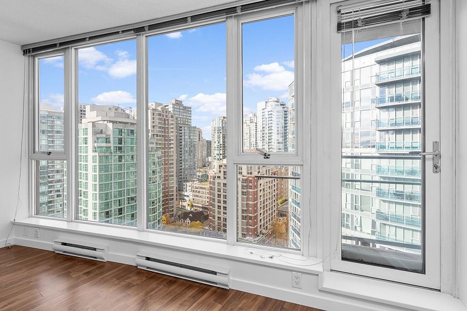 2210 233 Robson Street Vancouver, BC - 11